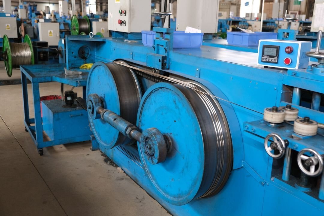 How Cold Drawing Improves Surface Finish and Wire Strength