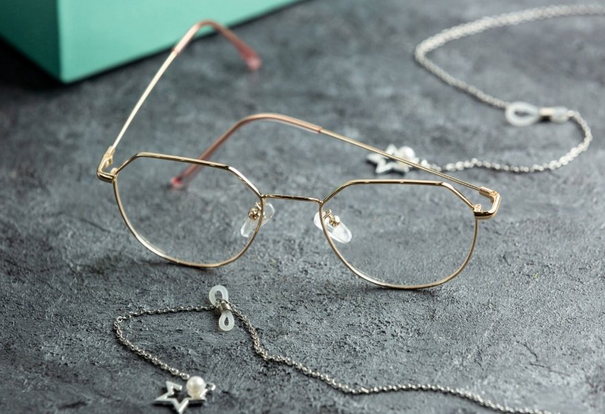 Specialized profile wire is lightweight and durable for eyeglasses