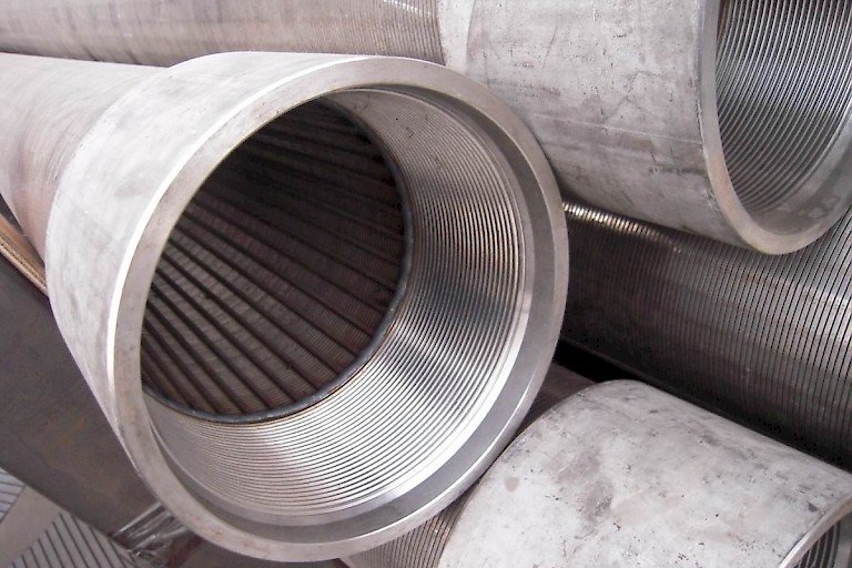 V-shaped wedge wire delivers Non-Clogging Geometry & Structural Rigidity