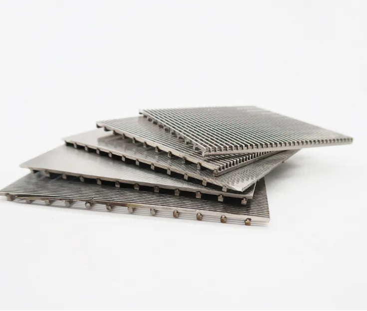 Overlapping stacked stainless steel wedge wire screen panels